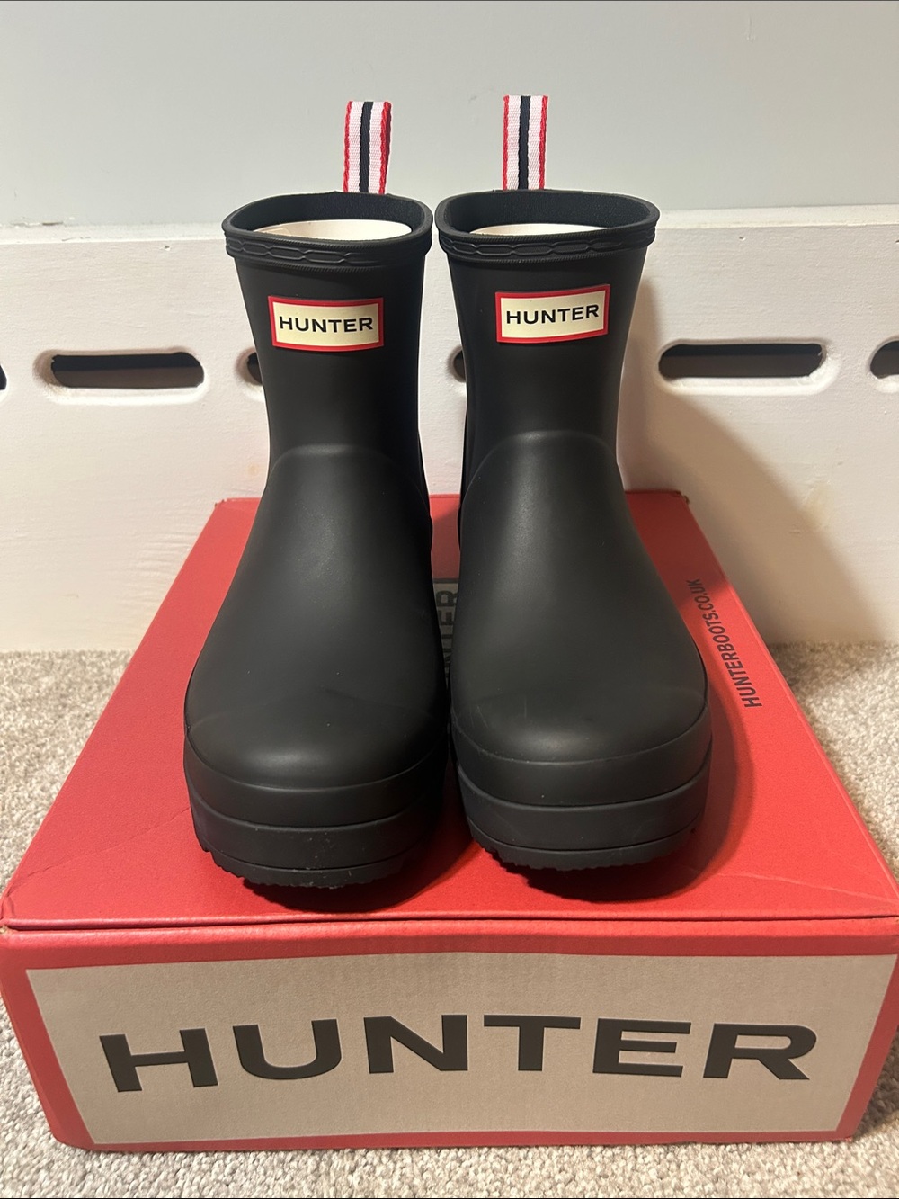 Women’s Hunter Play Short Rain Boot in Black Matte